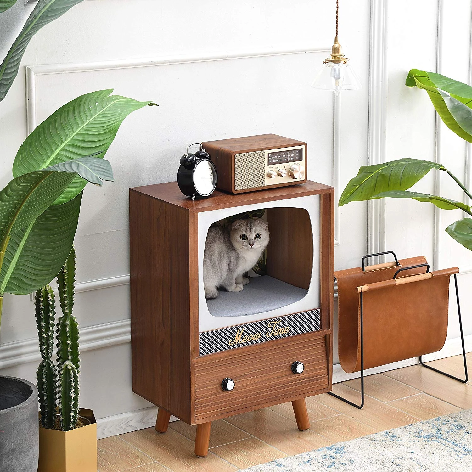 Vintage Style TV Cat Condo 5 Vintage Style TV Cat Condo - Image 3