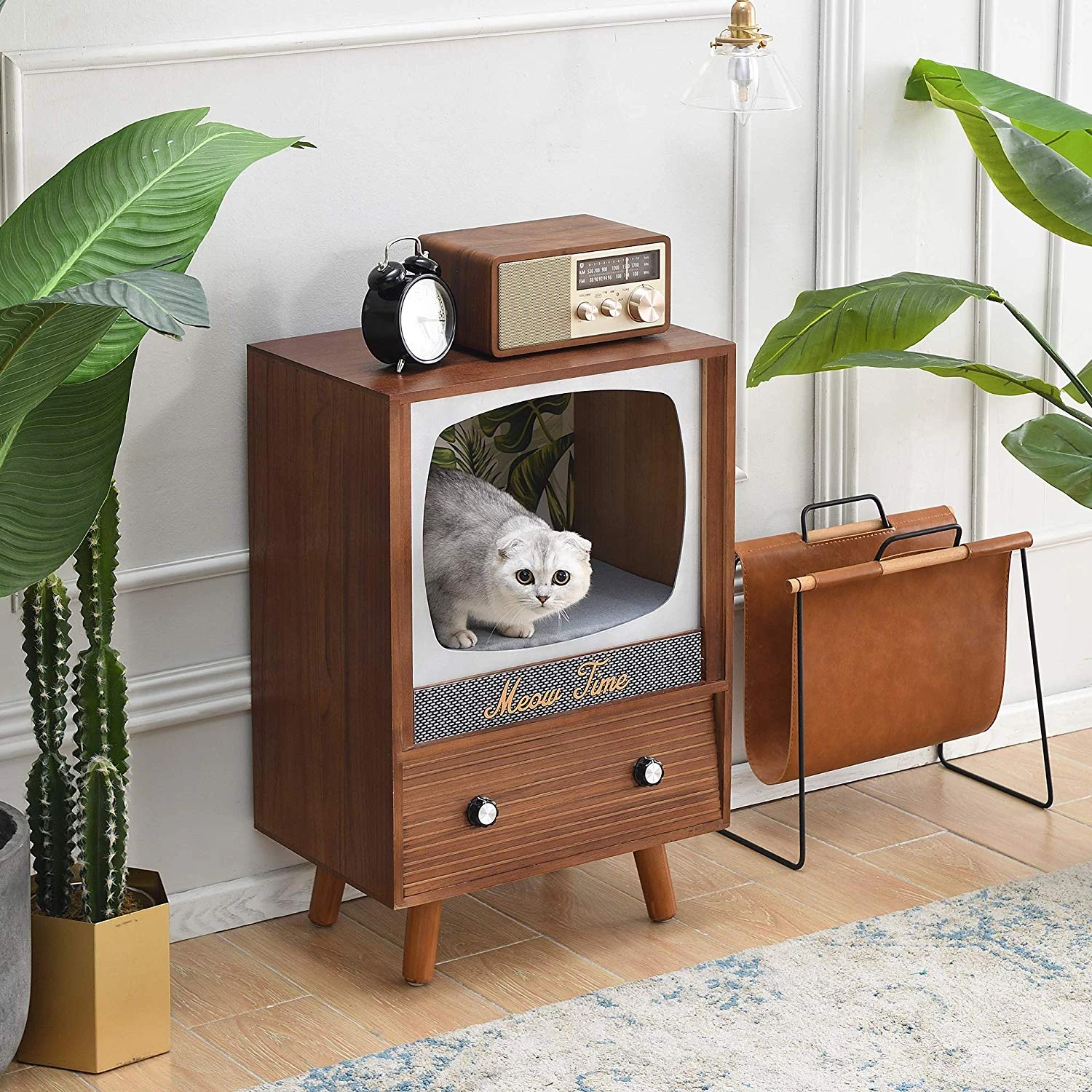 Vintage Style TV Cat Condo 6 Vintage Style TV Cat Condo - Image 4