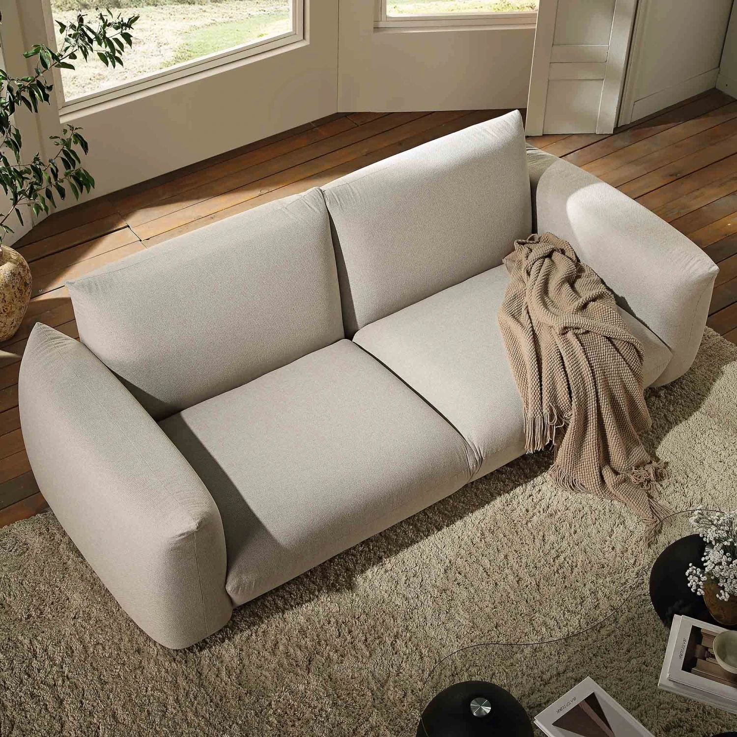 Gianni Three Seater Sofa, Beige Woven Fabric 5 Gianni Three Seater Sofa, Beige Woven Fabric - Image 3
