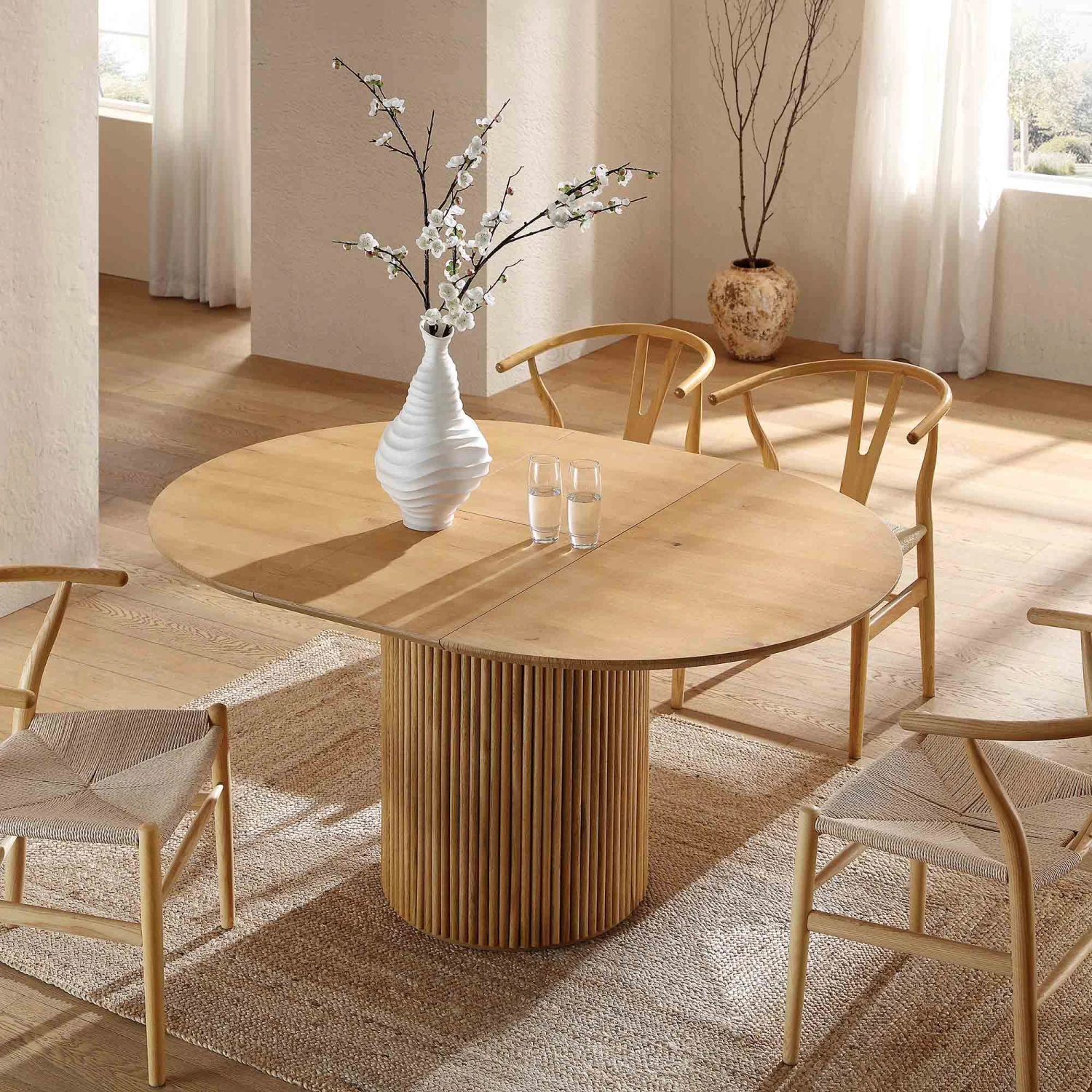 Maru Round 4-6 Seater Extending Oak Pedestal Dining Table, Oak 3 Maru Round 4-6 Seater Extending Oak Pedestal Dining Table, Oak