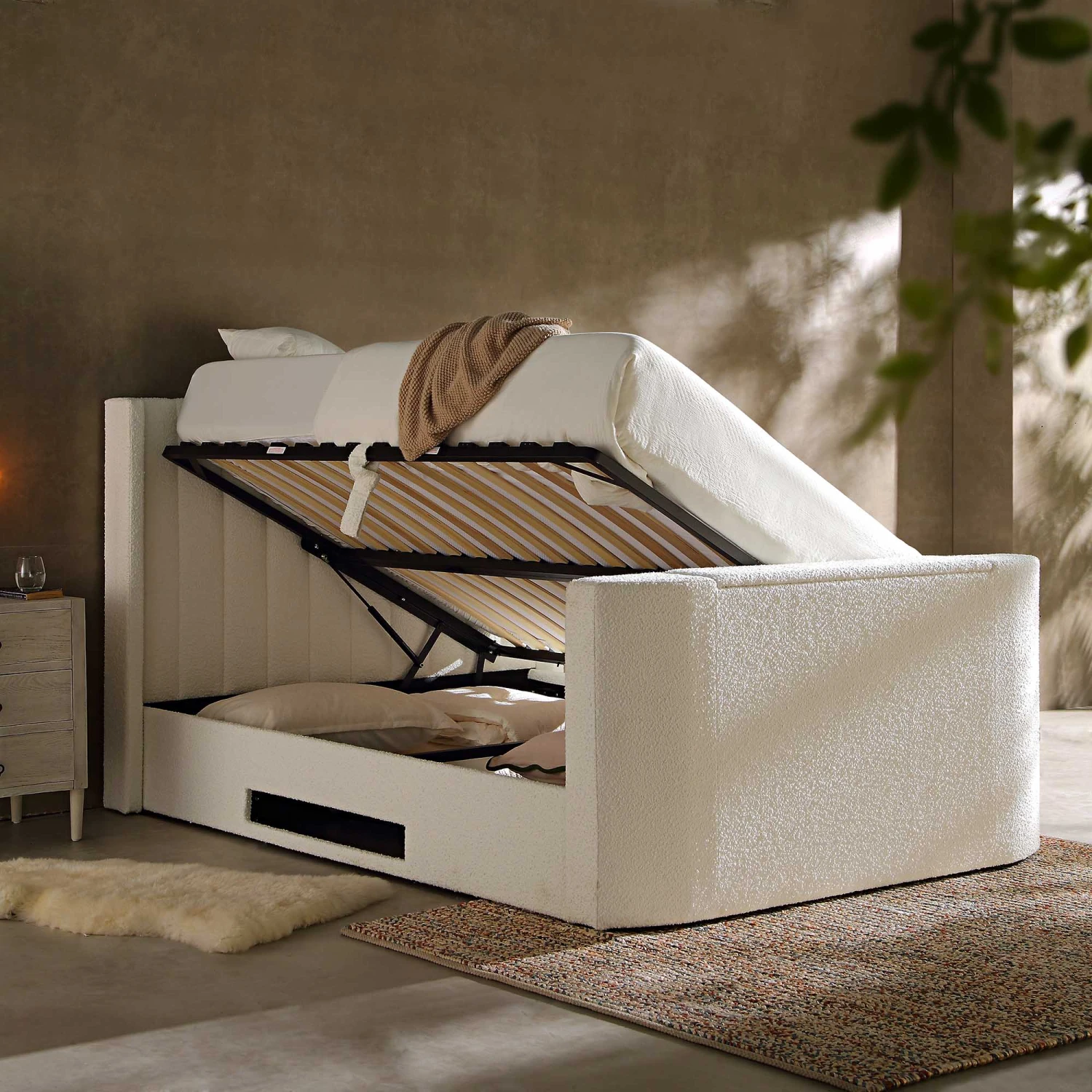 Wilton White Boucle Ottoman TV Bed 5 Wilton White Boucle Ottoman TV Bed - Image 3