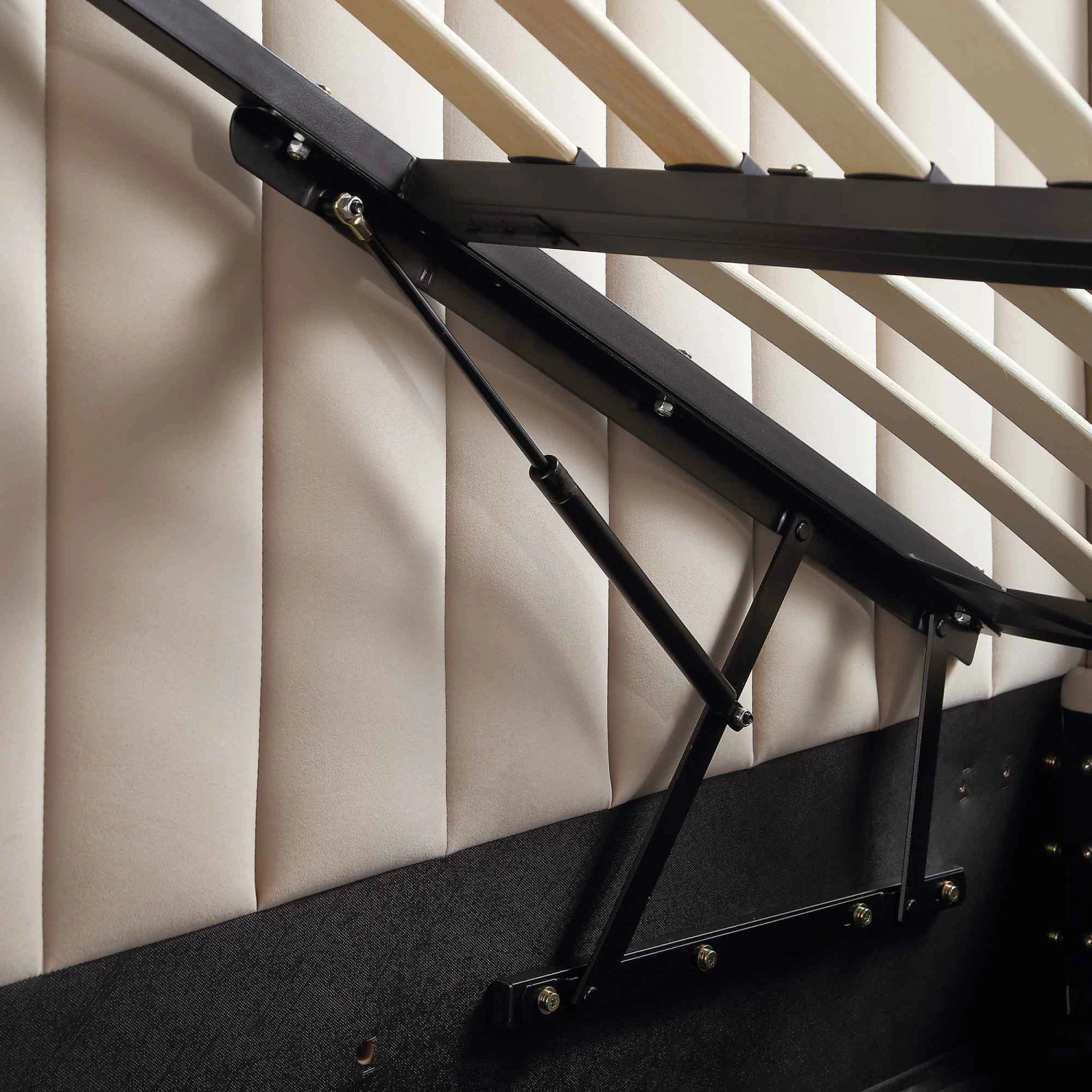 Wilton Champagne Velvet Ottoman TV Bed 17 Wilton Champagne Velvet Ottoman TV Bed - Image 16