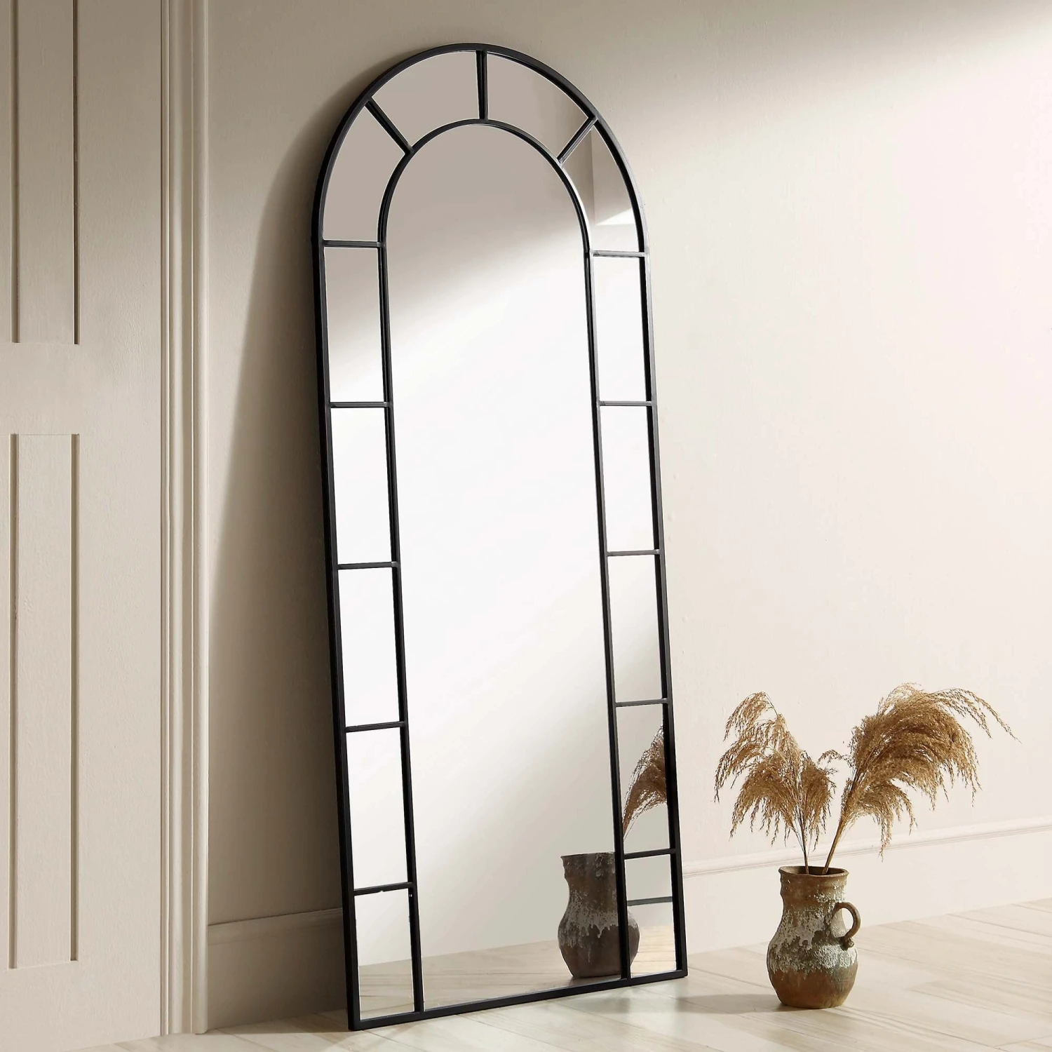 Beaumont Arched Full Lenth Metal Frame Mirror 178 X 76 Cm, Black 3 Beaumont Arched Full Lenth Metal Frame Mirror 178 X 76 Cm, Black