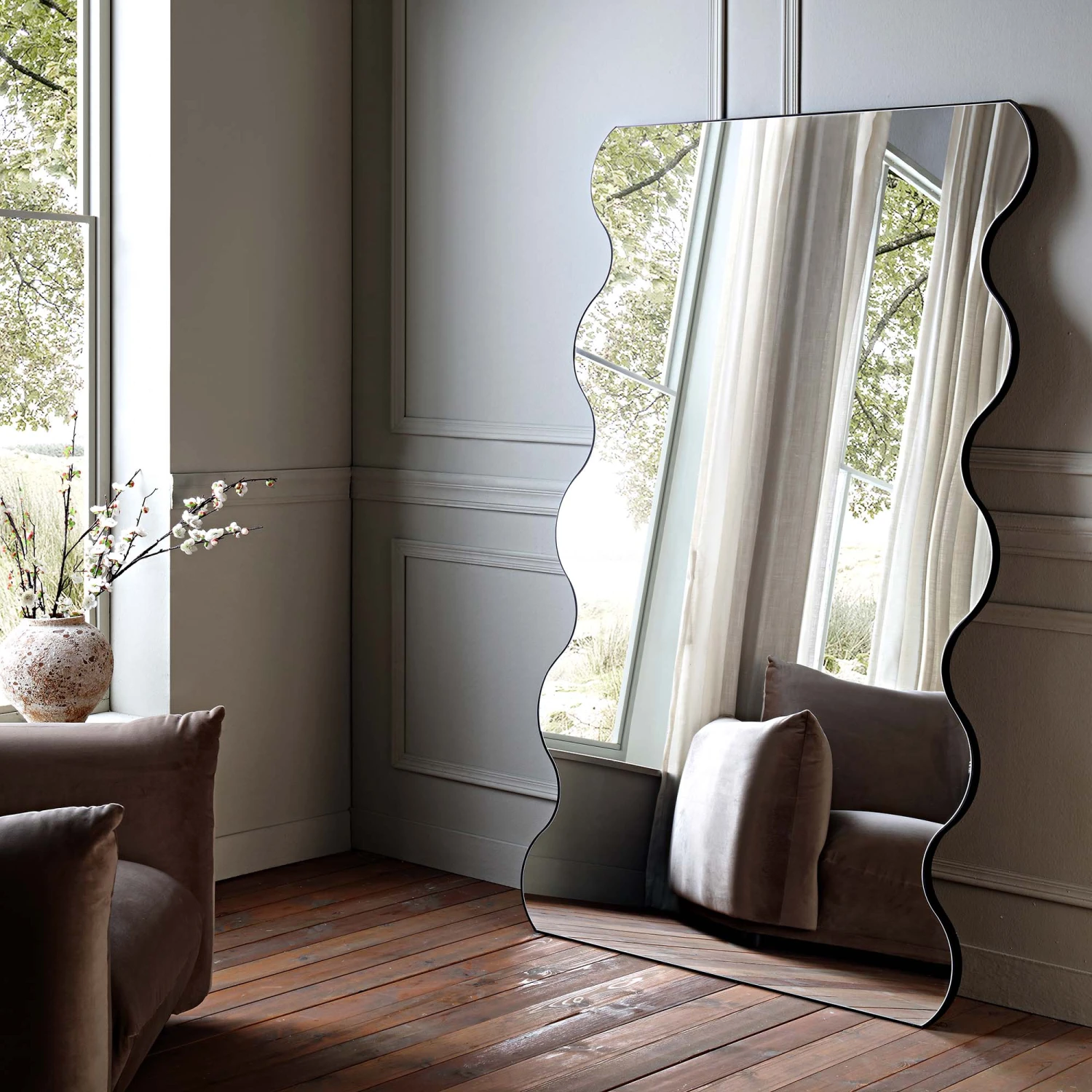 Luisa Wavy Curved Full Length Mirror 180 X 110 Cm, Black 3 Luisa Wavy Curved Full Length Mirror 180 X 110 Cm, Black