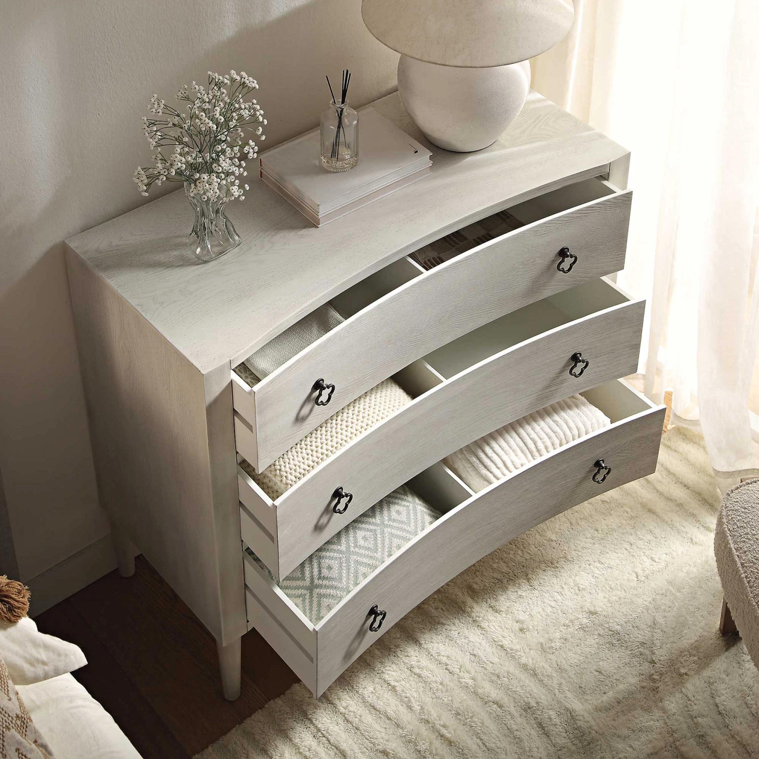 Thalia Concave Chest Of Drawers, Washed White 5 Thalia Concave Chest Of Drawers, Washed White - Image 3