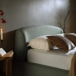 Constance Winged Headboard Ottoman Storage Bed, Olive Linen 21 Constance Winged Headboard Ottoman Storage Bed, Olive Linen -FINZ Furniture Shop ZD 2182 OLIVE LIN scene3